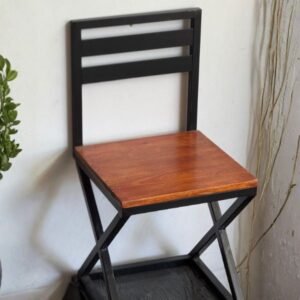 Silla Moderna Y hierro Estructural